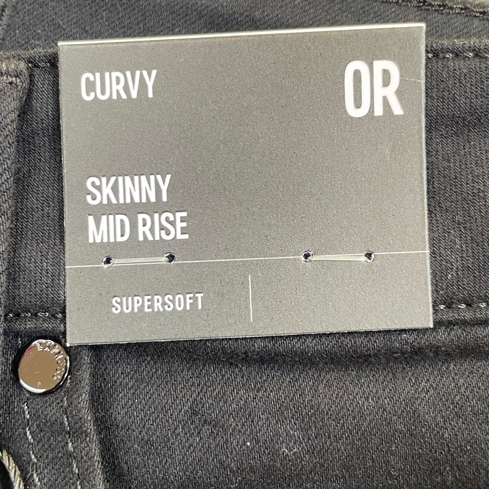 Express Black Curvy Skinny Jeans - Picture 8 of 9